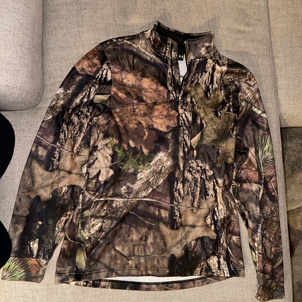 Under Armour men’s camo quarter zip